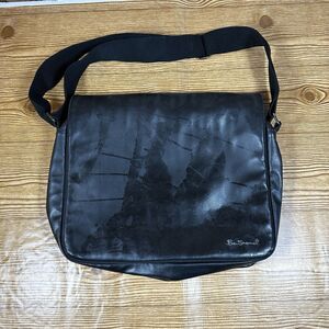 Ben Sherman Faux Leather Messenger Bag Laptop Bag Black‎ 16x12”